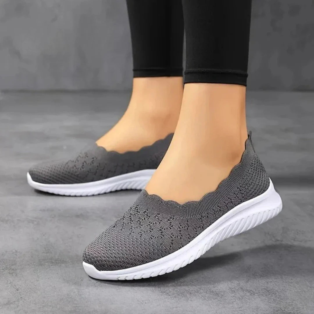 Nelya - Lightweight Orthopedic Sneakers